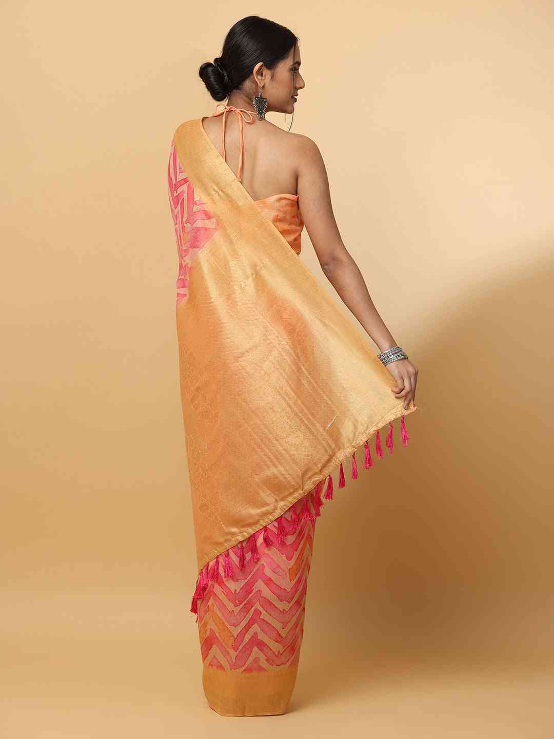 Slub Silk Digital Print Sarees With Ethnic Motif Border