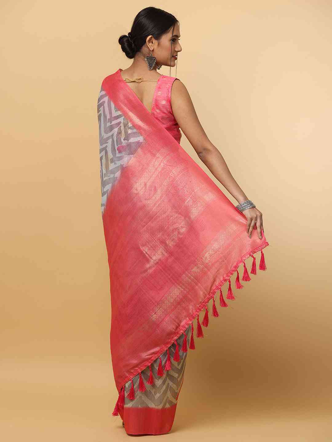 Slub Silk Digital Print Sarees With Ethnic Motif Border