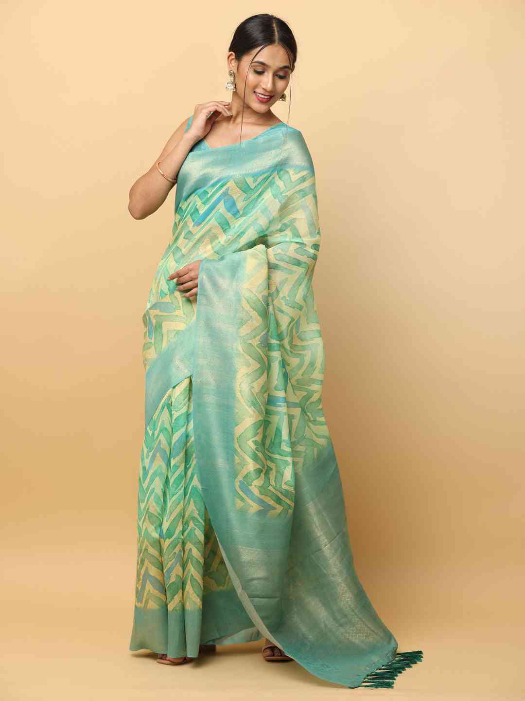 Slub Silk Digital Print Sarees With Ethnic Motif Border