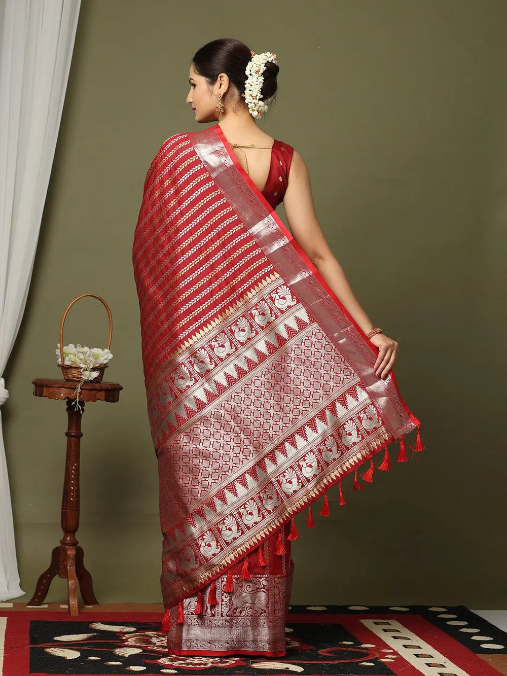Striped Woven Design Zari Silk Blend Banarasi Saree