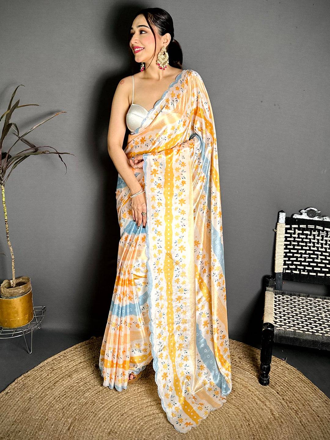 Graceful Digital Floral Print Chiffon Saree