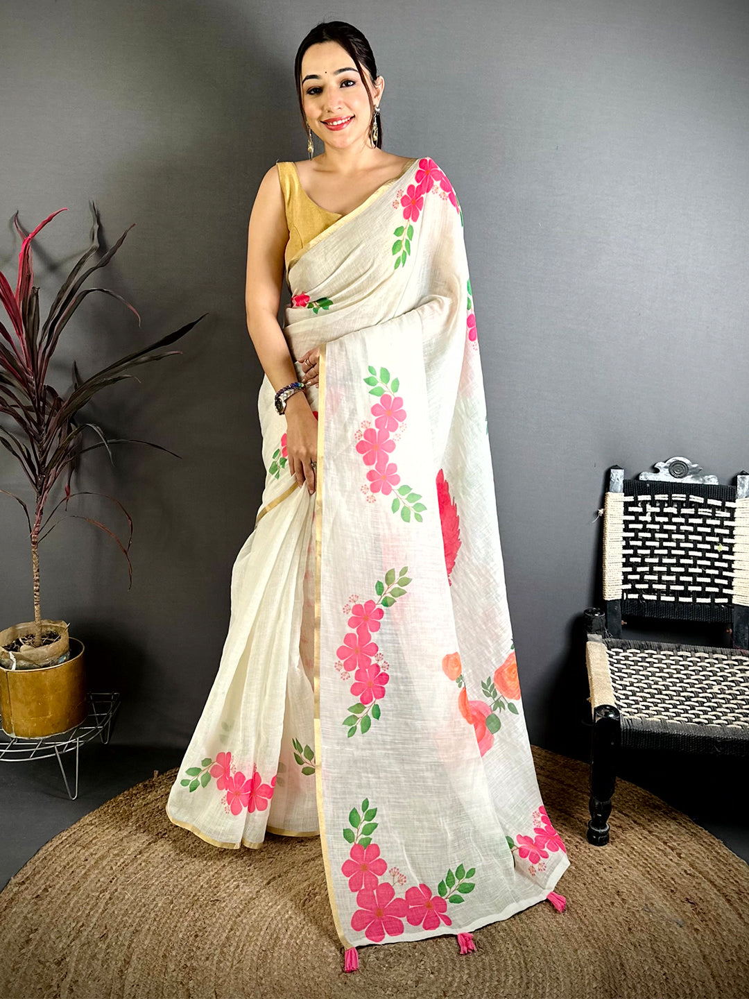 Angle Digital Print Linen Saree