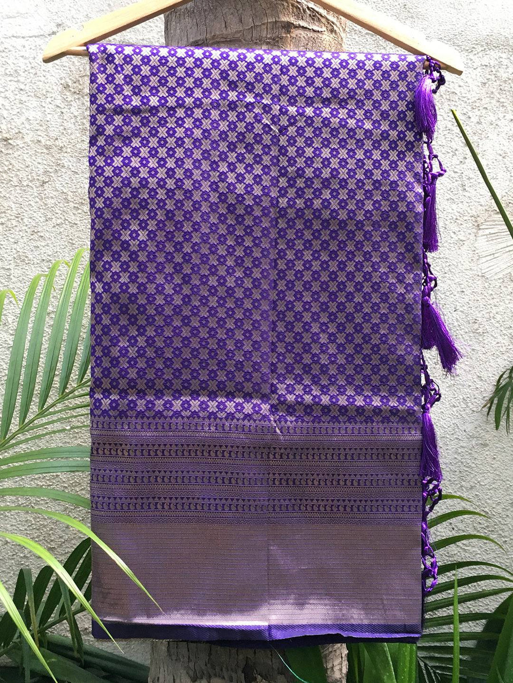 Elegant Kanjivaram purple silk saree with intricate border