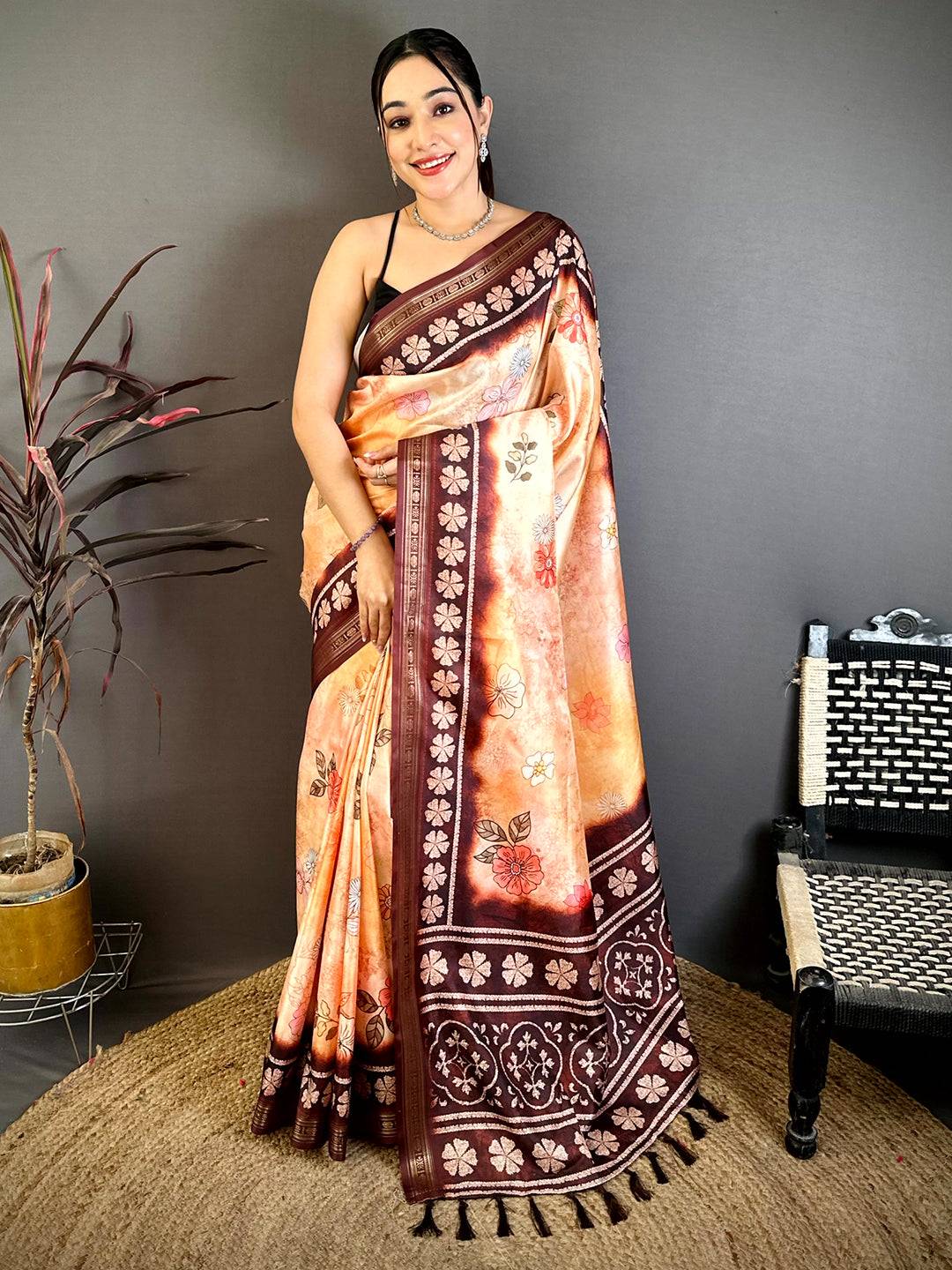 Graceful Floral Soft Silk Zari Border Saree