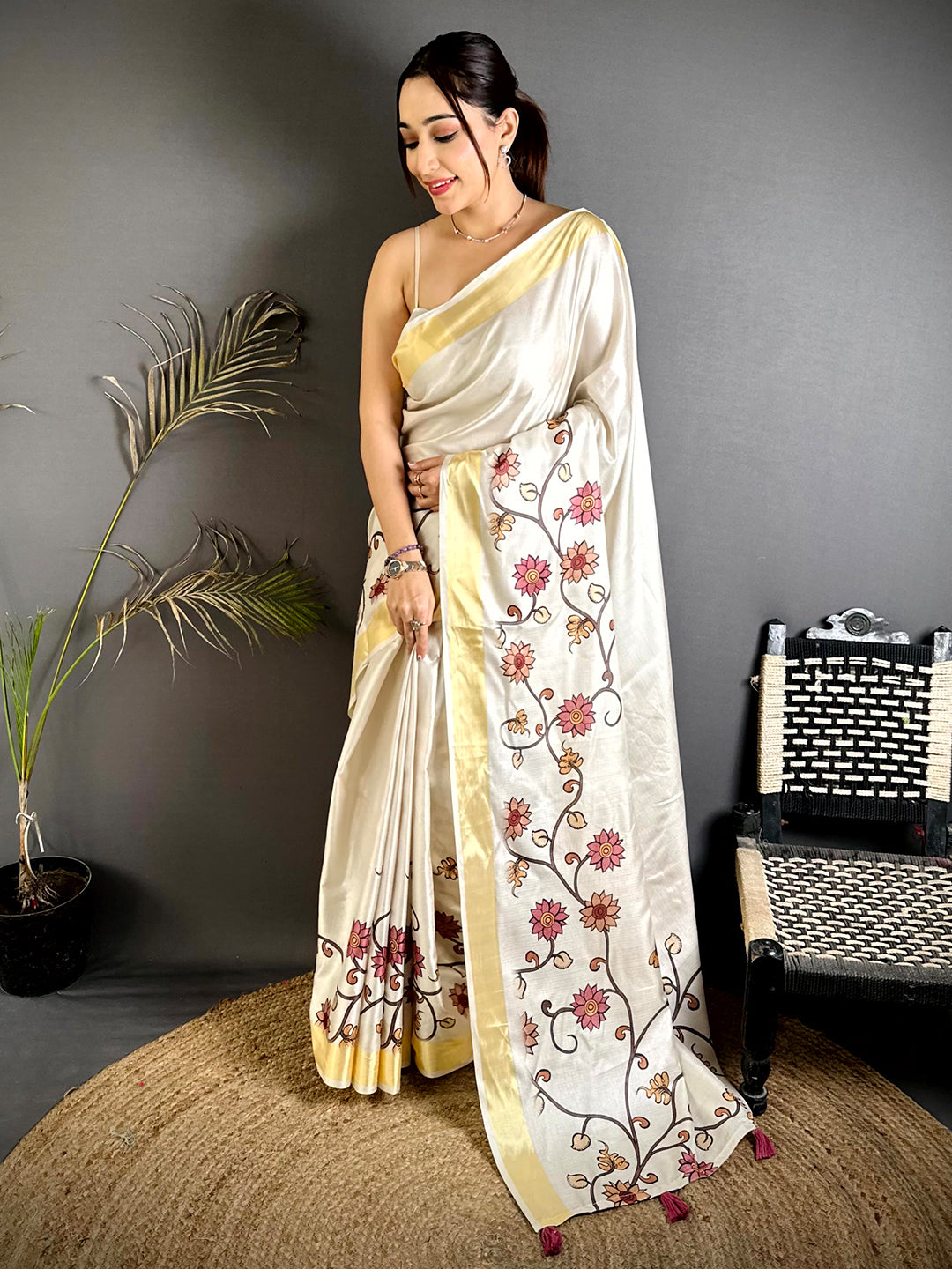 Artistic Floral Kalamkari Khadi Silk Saree