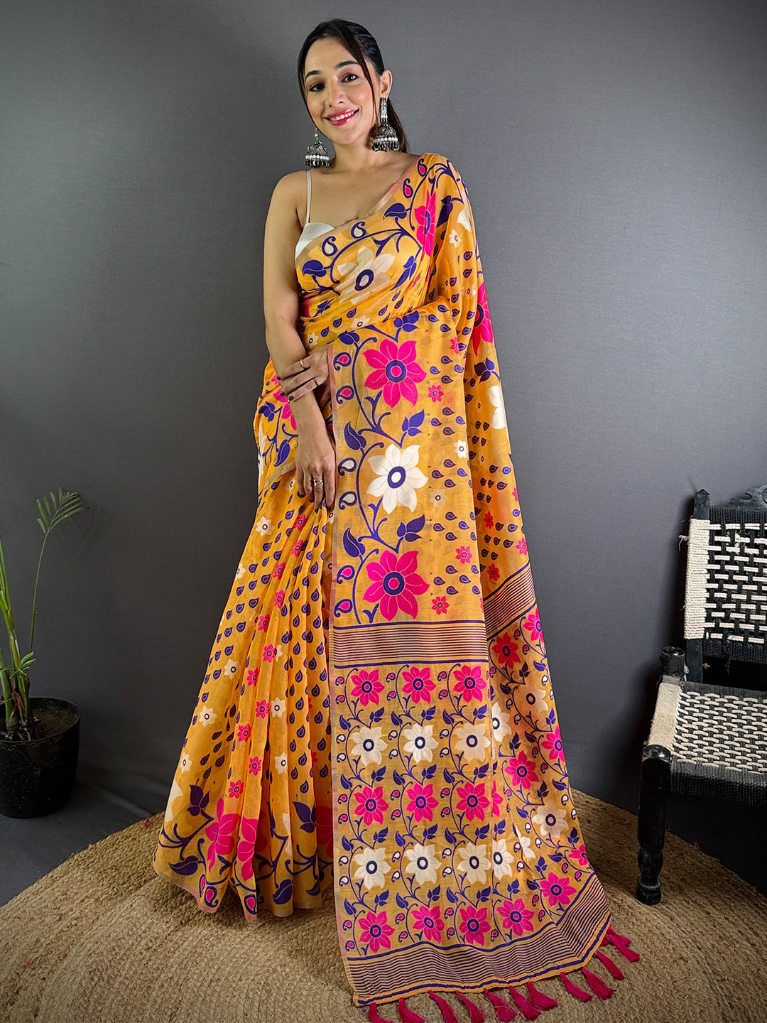 Gold Dhakai Jamdani Cotton Silk Saree