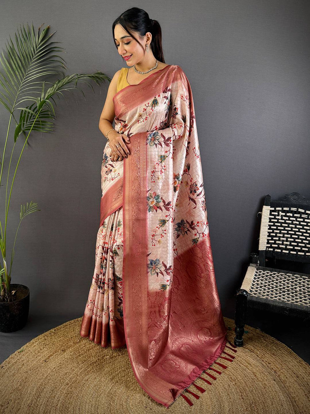 Pink Freehand Design Gadwal Saree