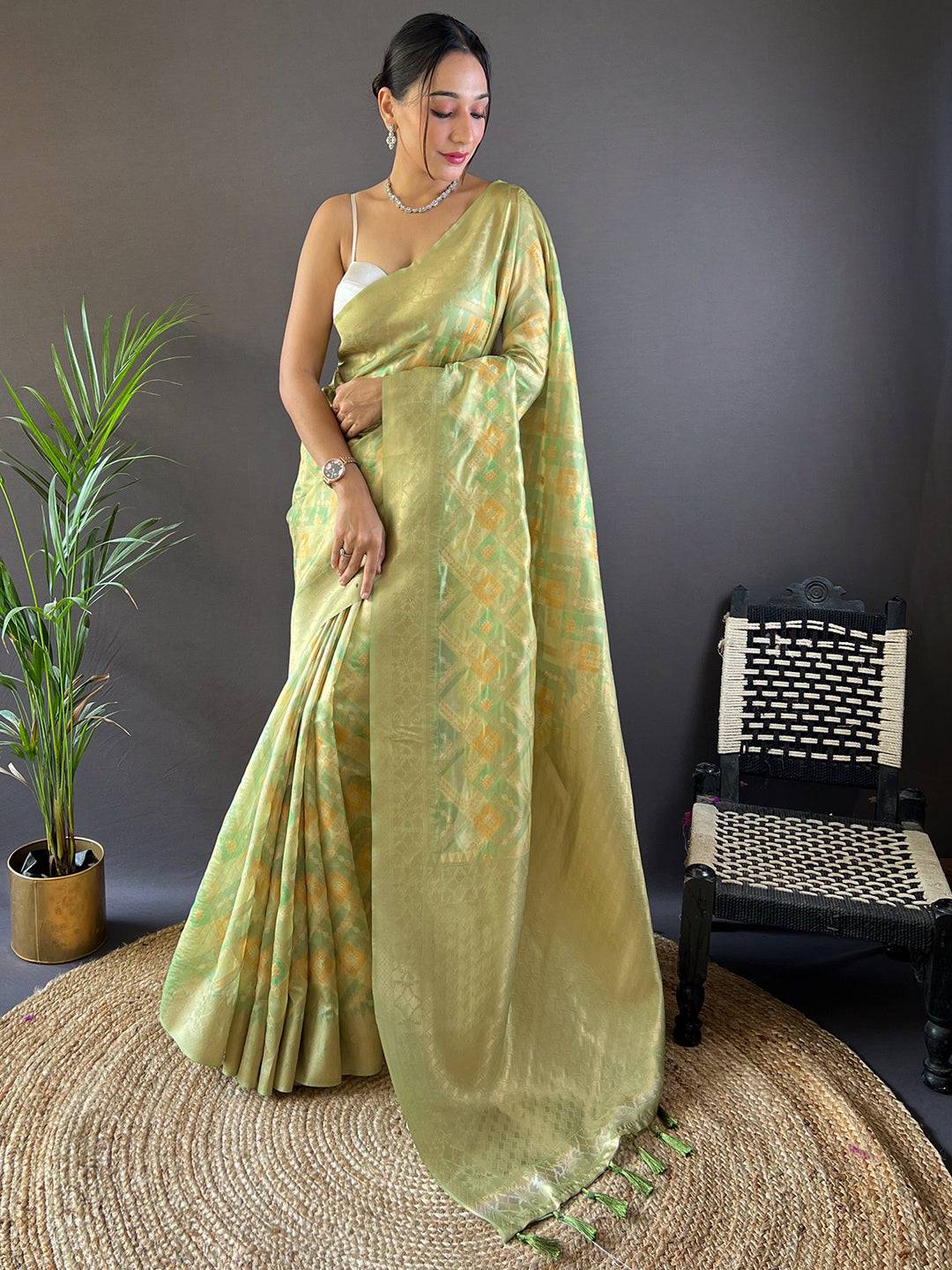 Tulipa Green Colour Block Print Saree