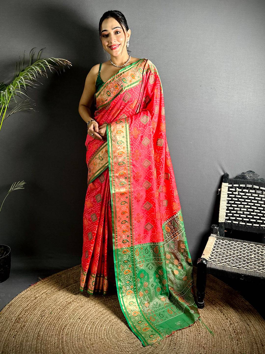 Gajri Soft Silk Saree With Patola Weaving