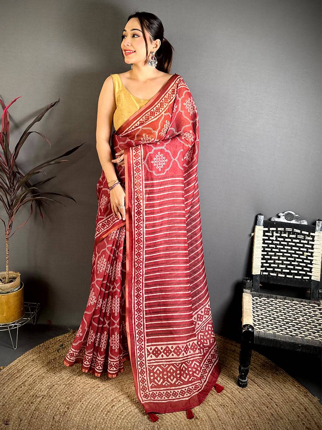 Opulent Stripe Linen Chanderi Saree