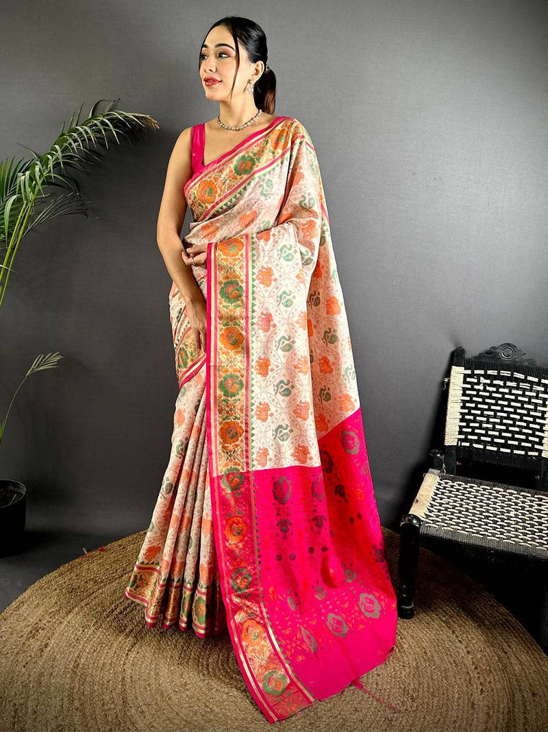 Elegant White Pochampally Patola Silk Saree