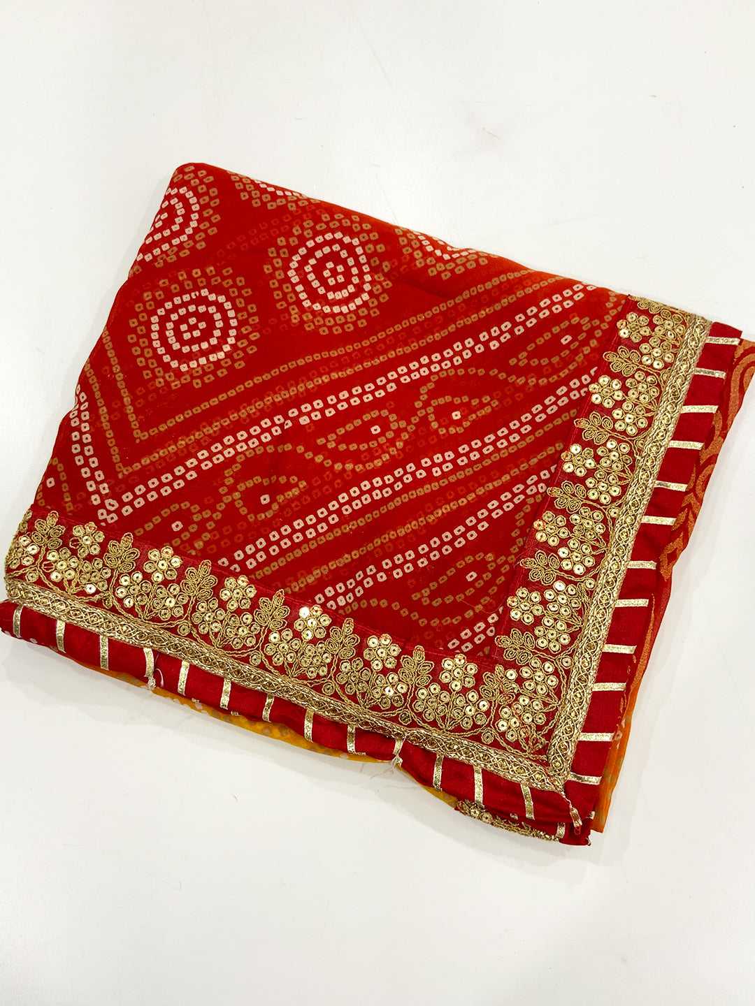 Chinnon Charm Bandhej Print Saree