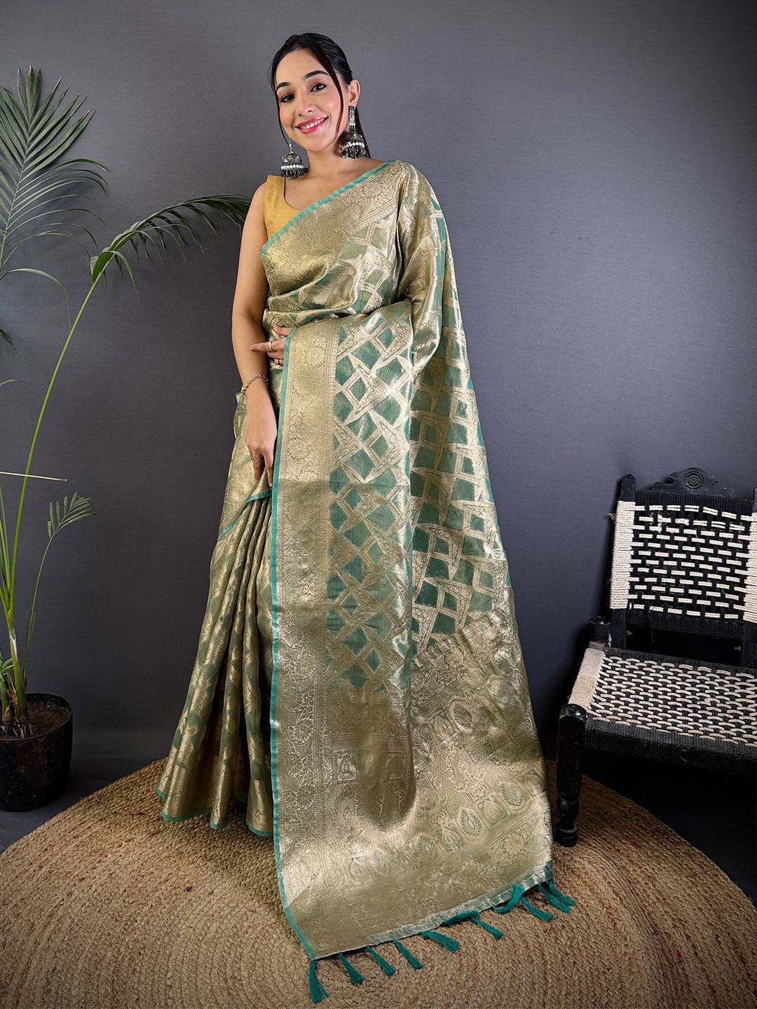 Green Tissue Jarokha Zari Weaving Saree
