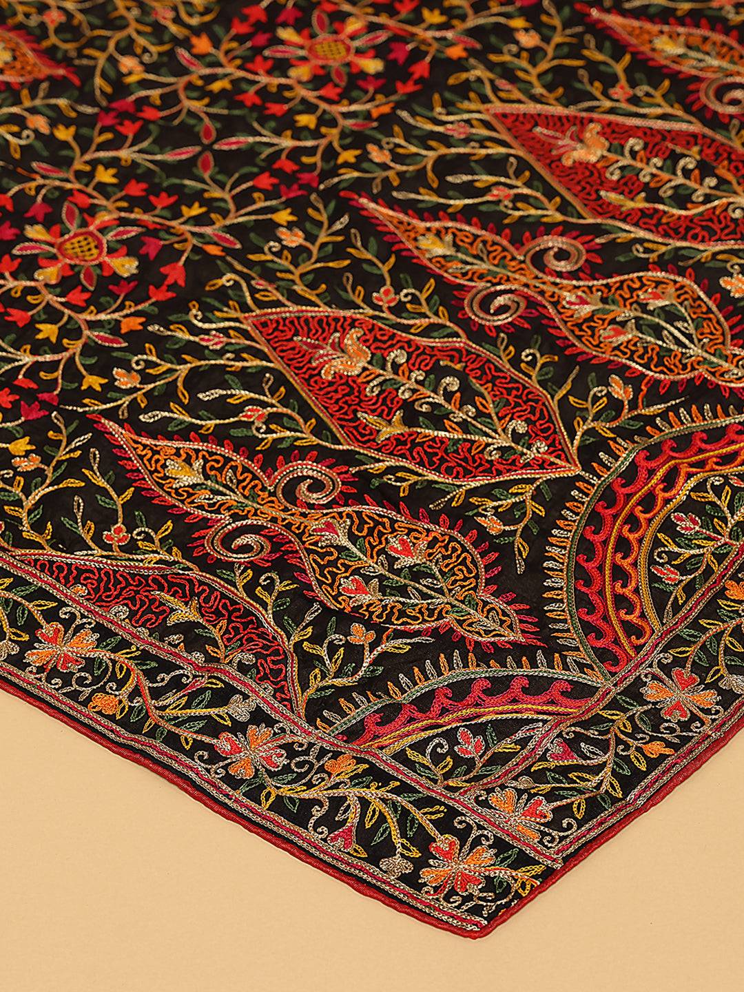Close-up of poly chiffon pashmina dupatta's detailed thread embroidery.
