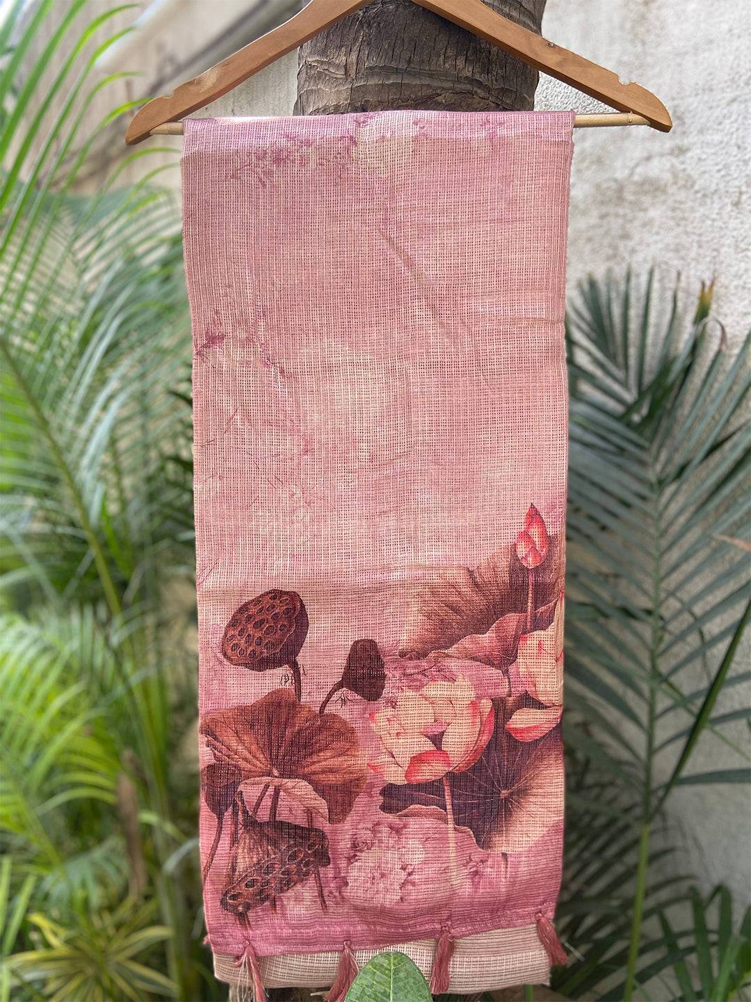 Soft Kota Doriya Silk Saree With Flower Prints & Rich Pallu