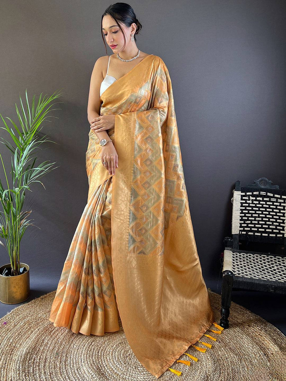 Elegant Honey Yellow Banarasi Saree with rich pallu