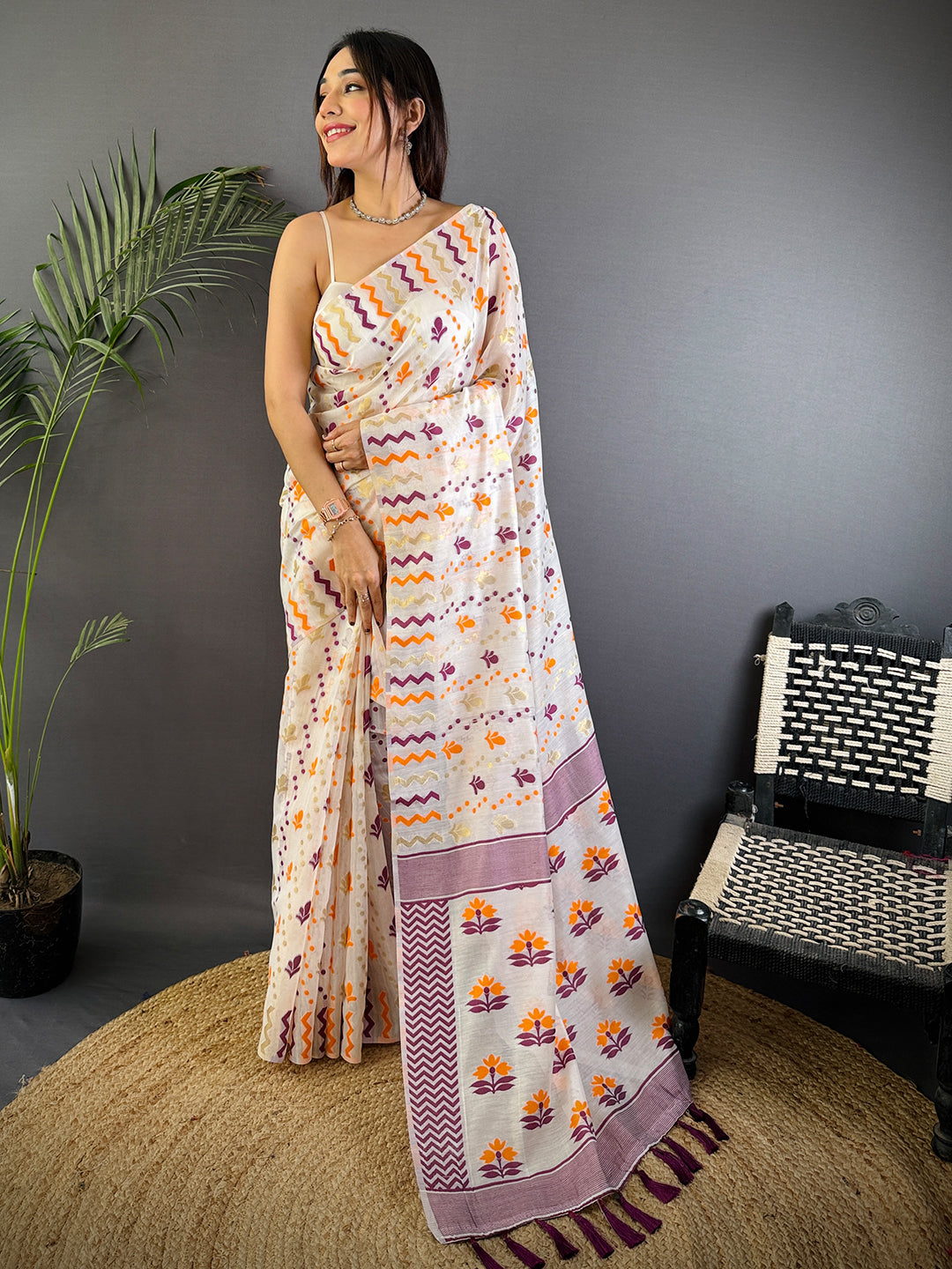 Cream Dhakai Jamdani Cotton Silk Saree
