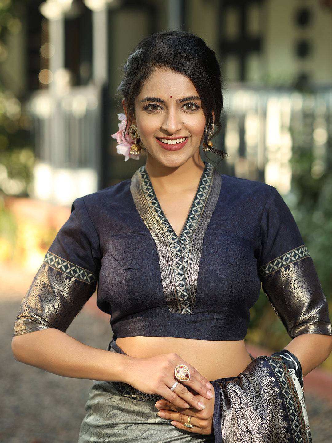 Grey Colour Batik Pen kalamkari Saree With Zari Weaving