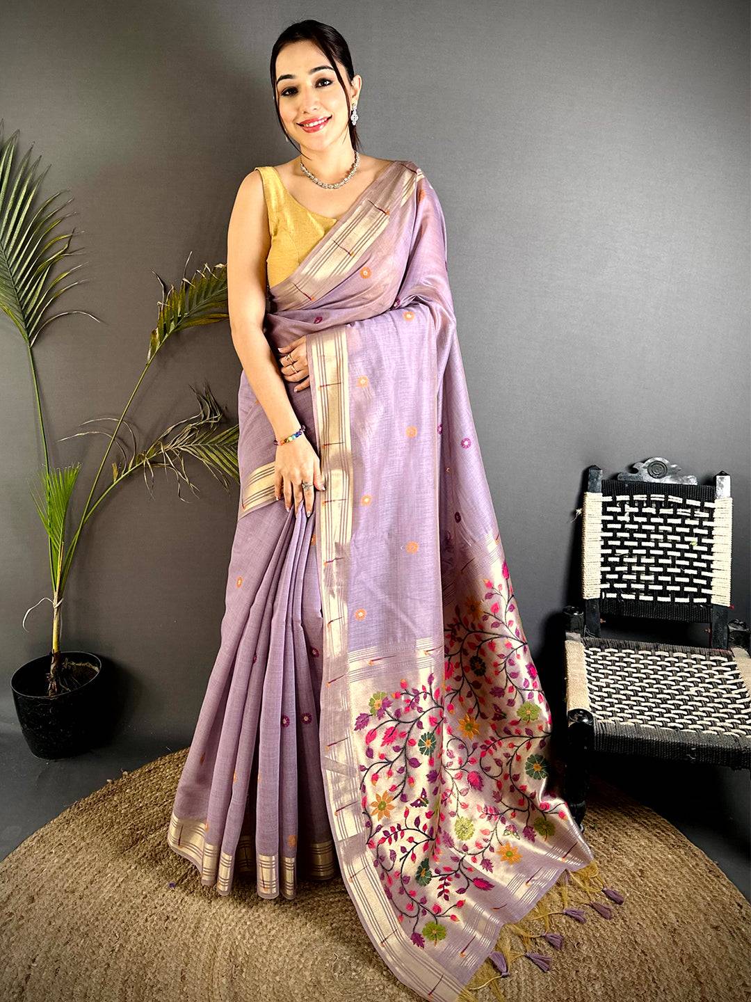 Aura Lavender Minakari Butti Linen Saree