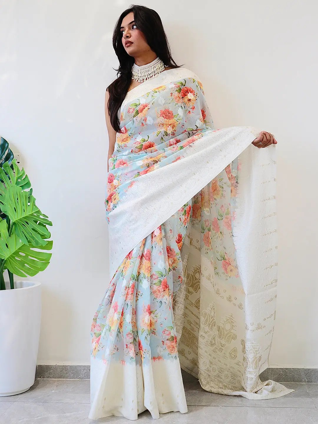 Floral digital print saree with Lakhnavi slub pattern