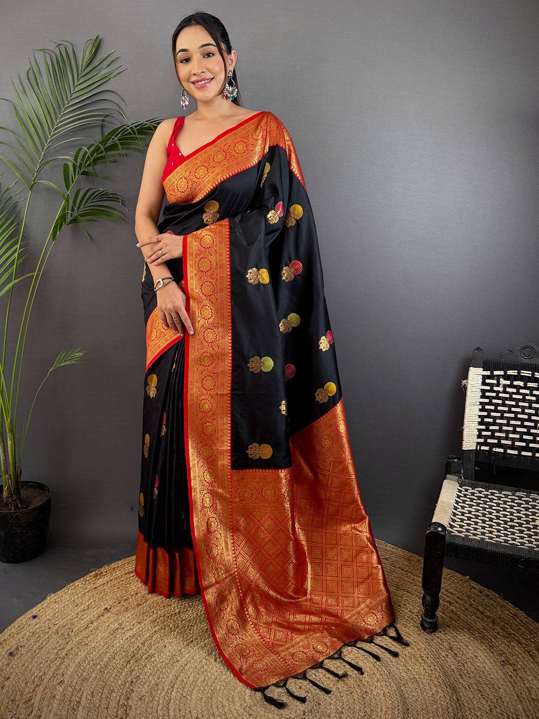 Black Meenakari Butti Soft Gadwal Silk Saree