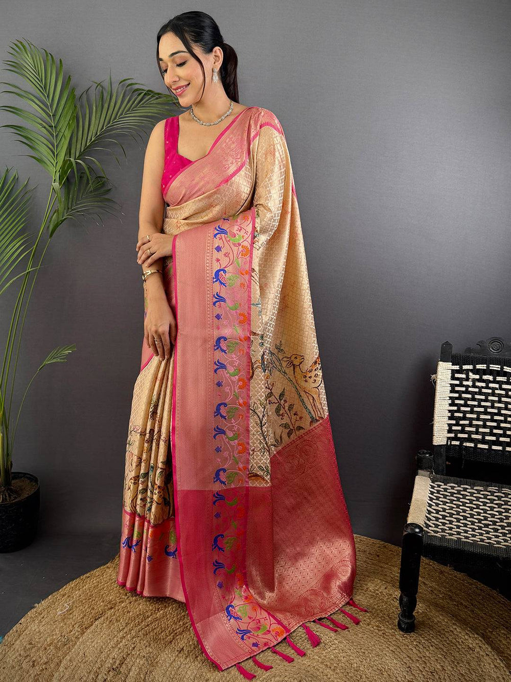 Artistic Kora Muslin Floral Kalamkari Saree