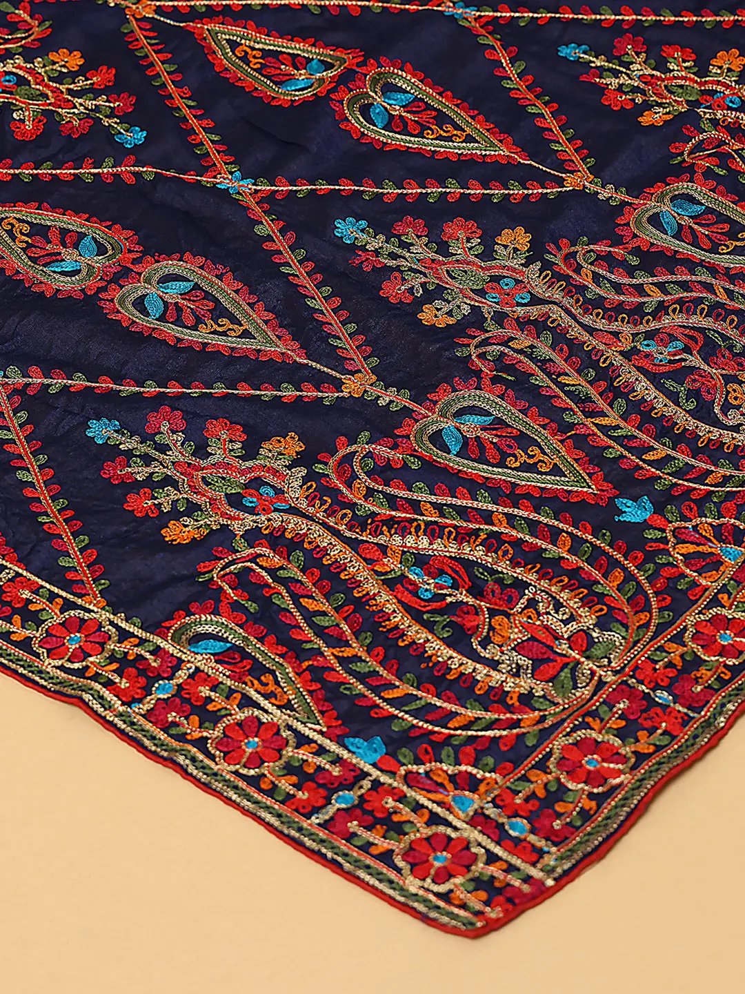 Close-up of Threadwork on Poly Chiffon Pashmina Dupatta