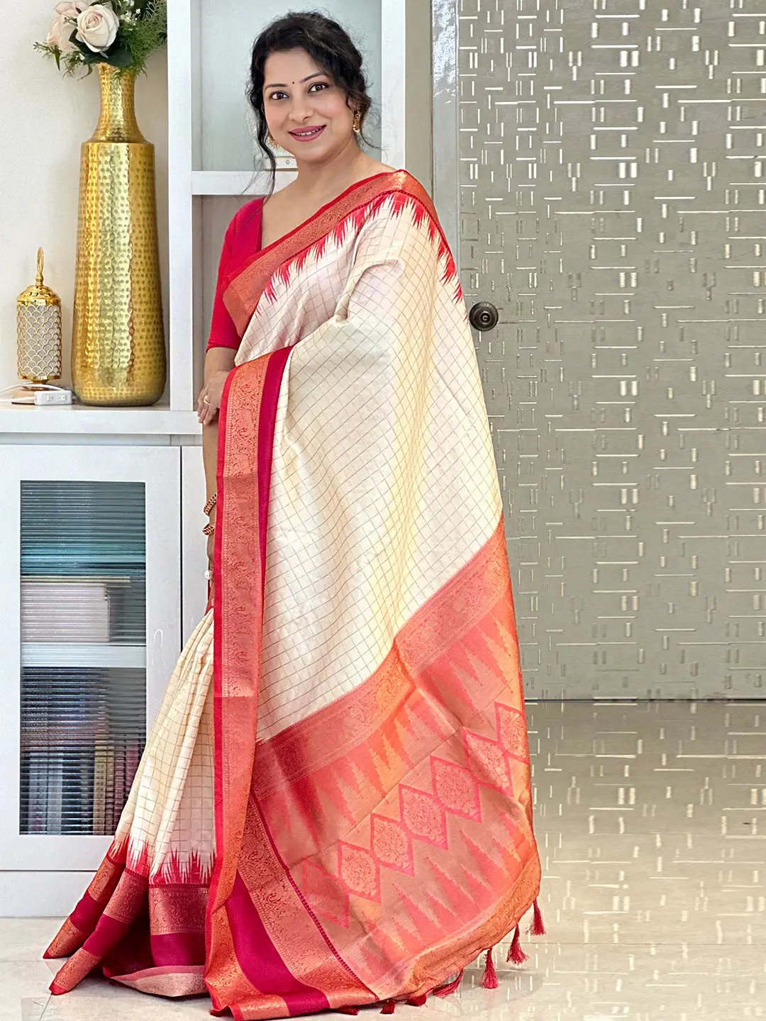 Traditional White Banarasi Silk Saree with intricate patterns