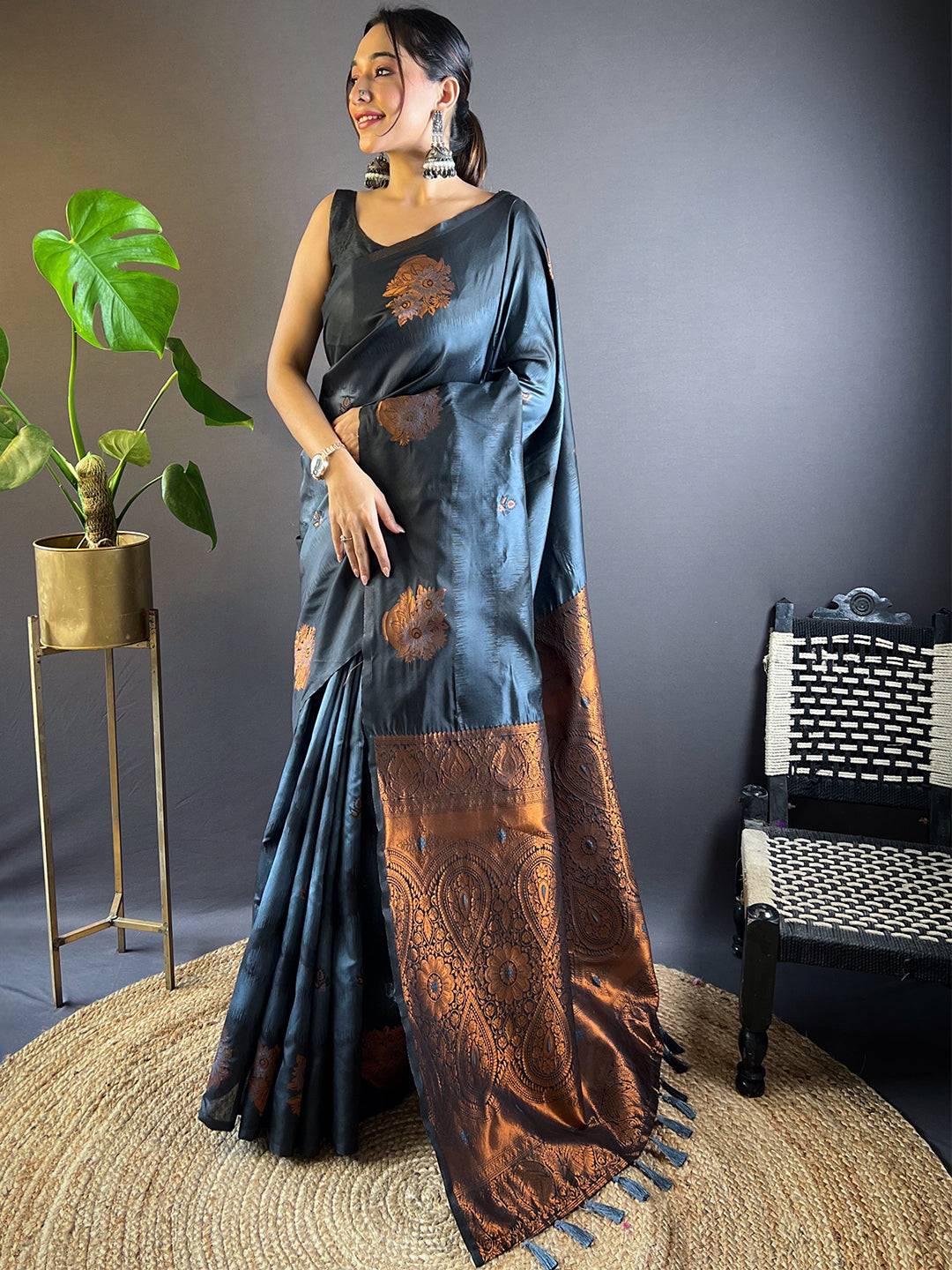 Full view of Black Tussar Silk Ikkat Weaving Saree