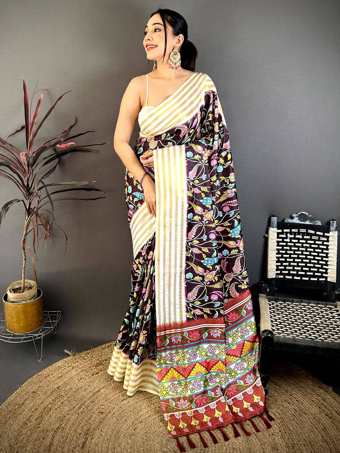 Opulent Gold 5 Line Zari Kalamkari Saree