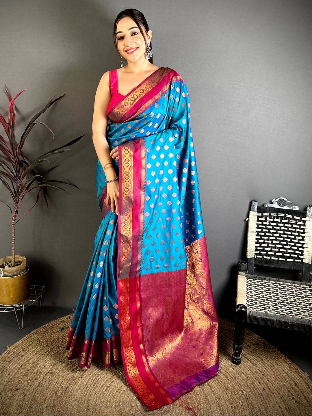 Opulent Bantex Border Banarasi Saree