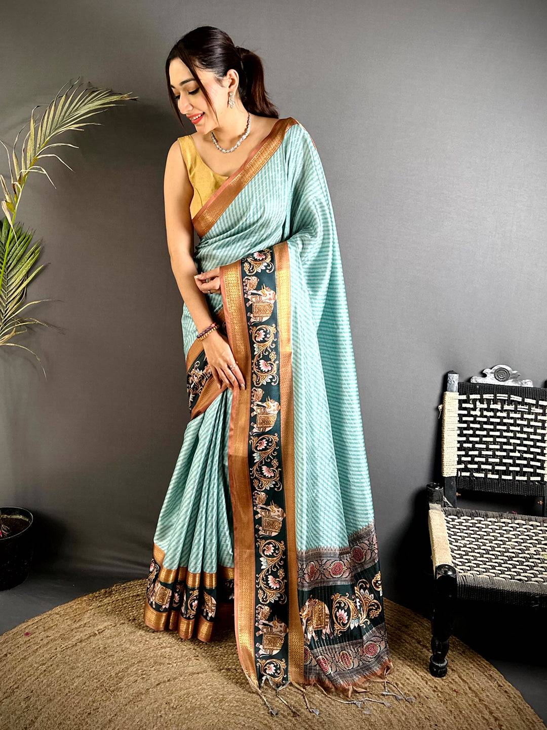 Heritage Gadwal Weave Self Zari Saree