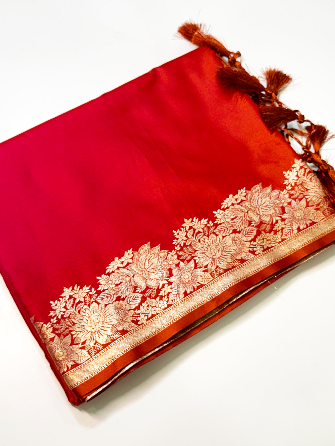 Elegant Ombre Weaving Mashru Silk Saree