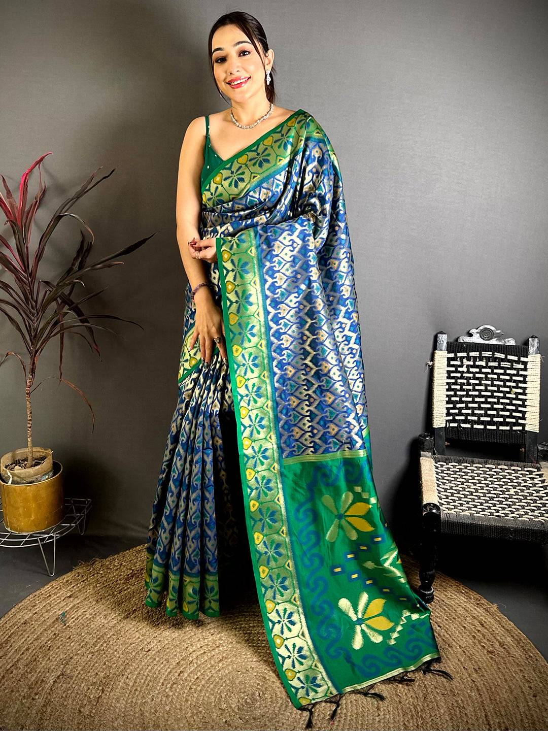 Royal Navy Ikkat Soft Silk Saree