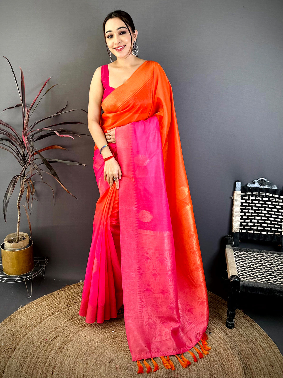 Stylish Slub 4D Print Pallu Saree