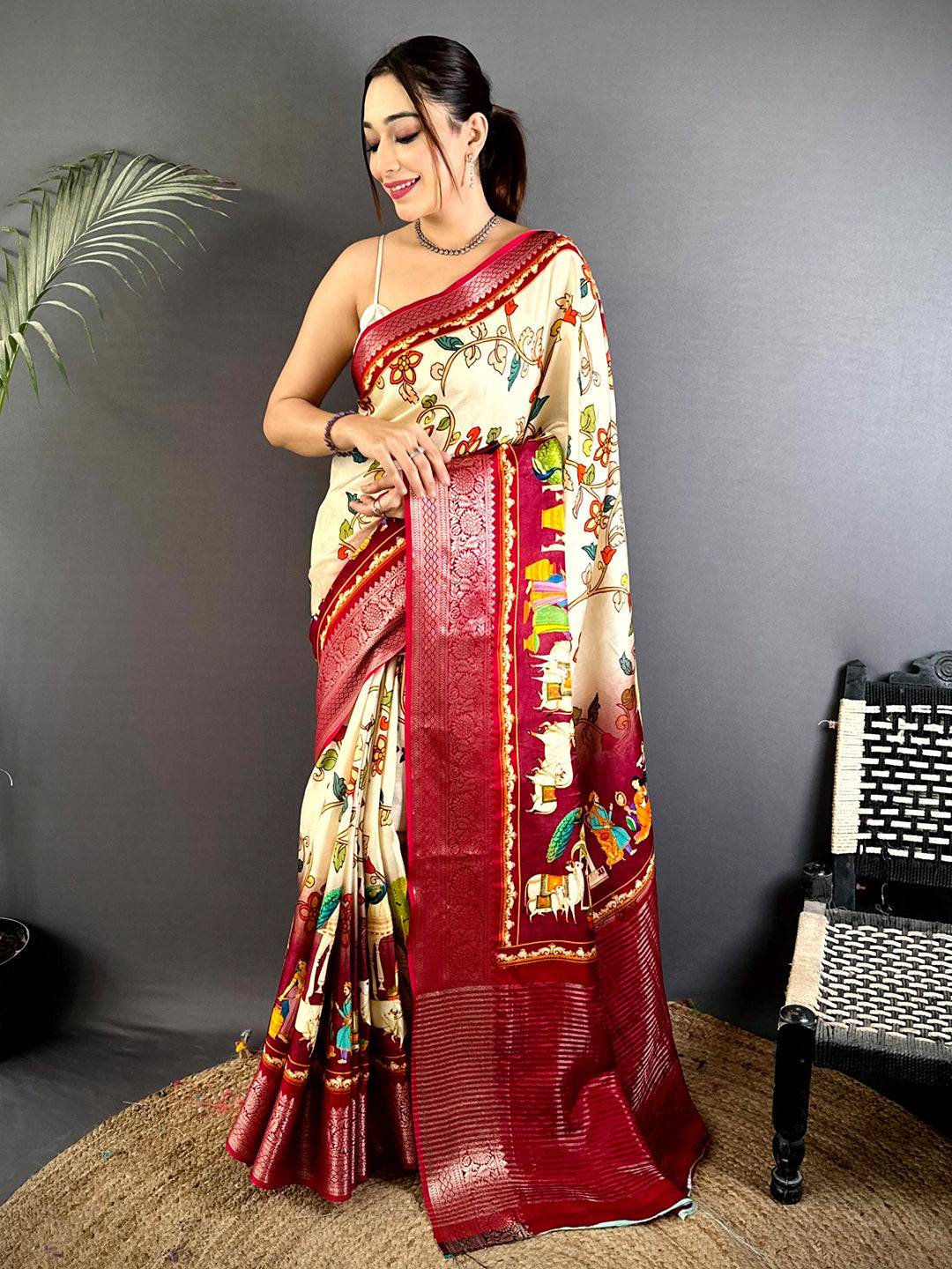 Graceful Self Zari Chex Viscose Dola Saree