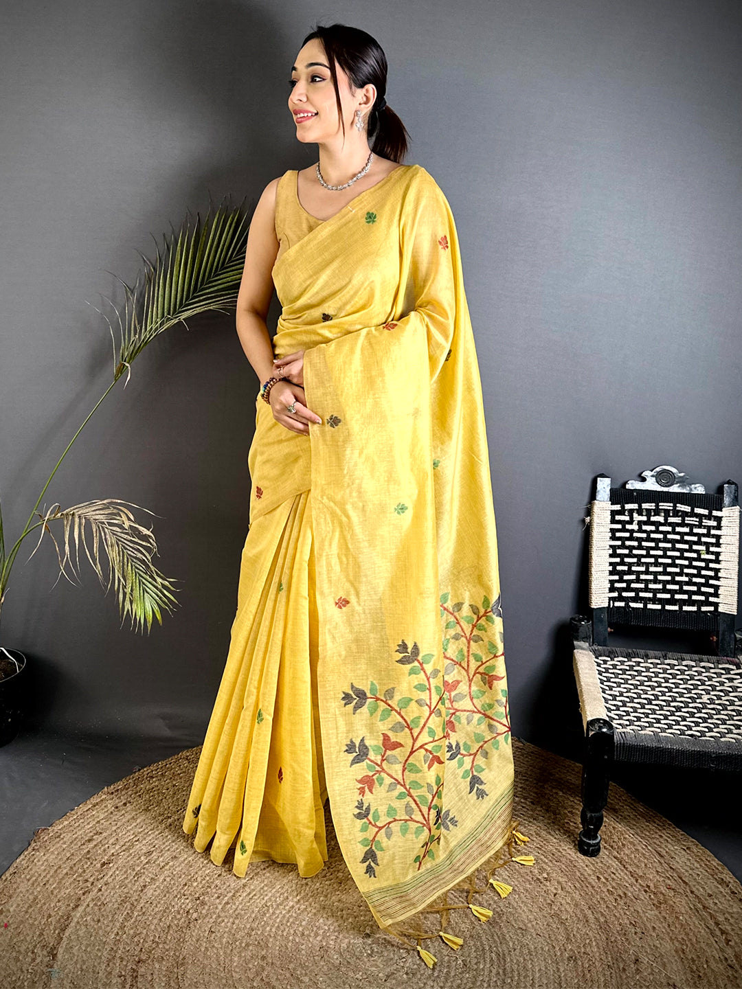 Yellow Jamdani Pallu Khadi Linen Saree