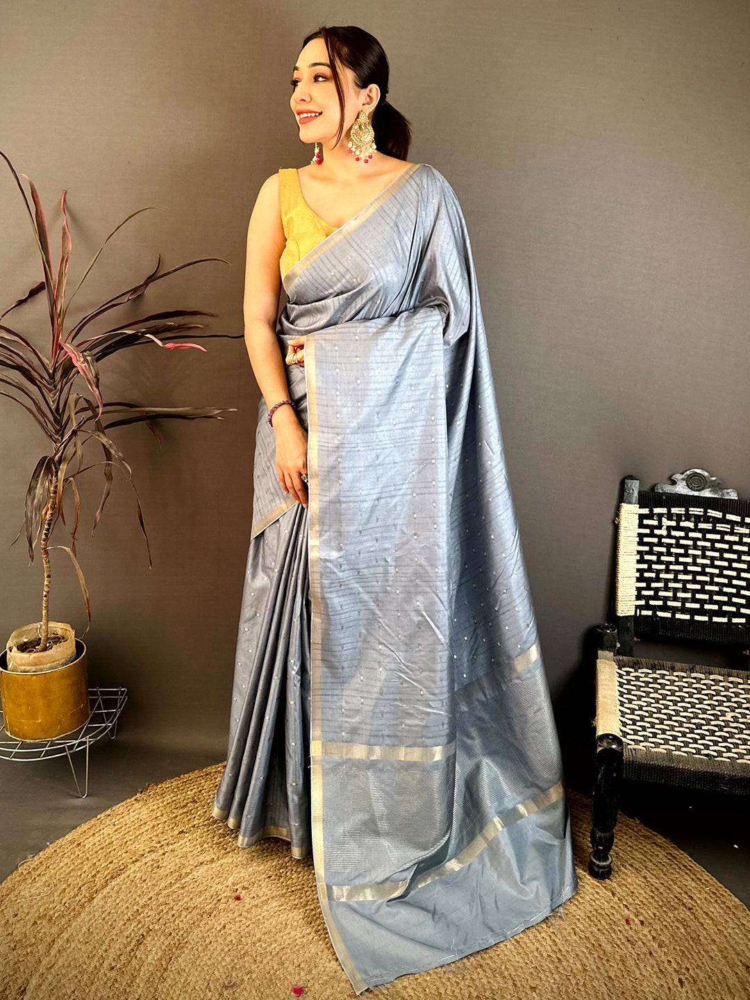 Stylish Slub Tussar Zari Butti Weave Saree