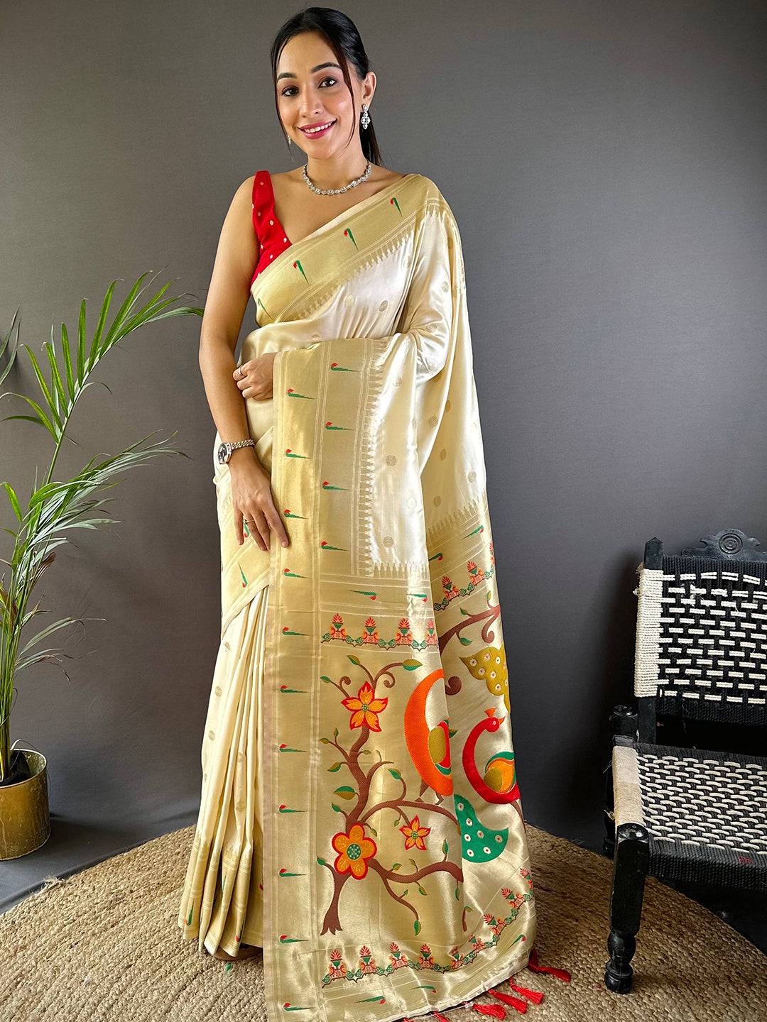 Full view of Majestic Rudraksh Paithani Silk Saree with floral design