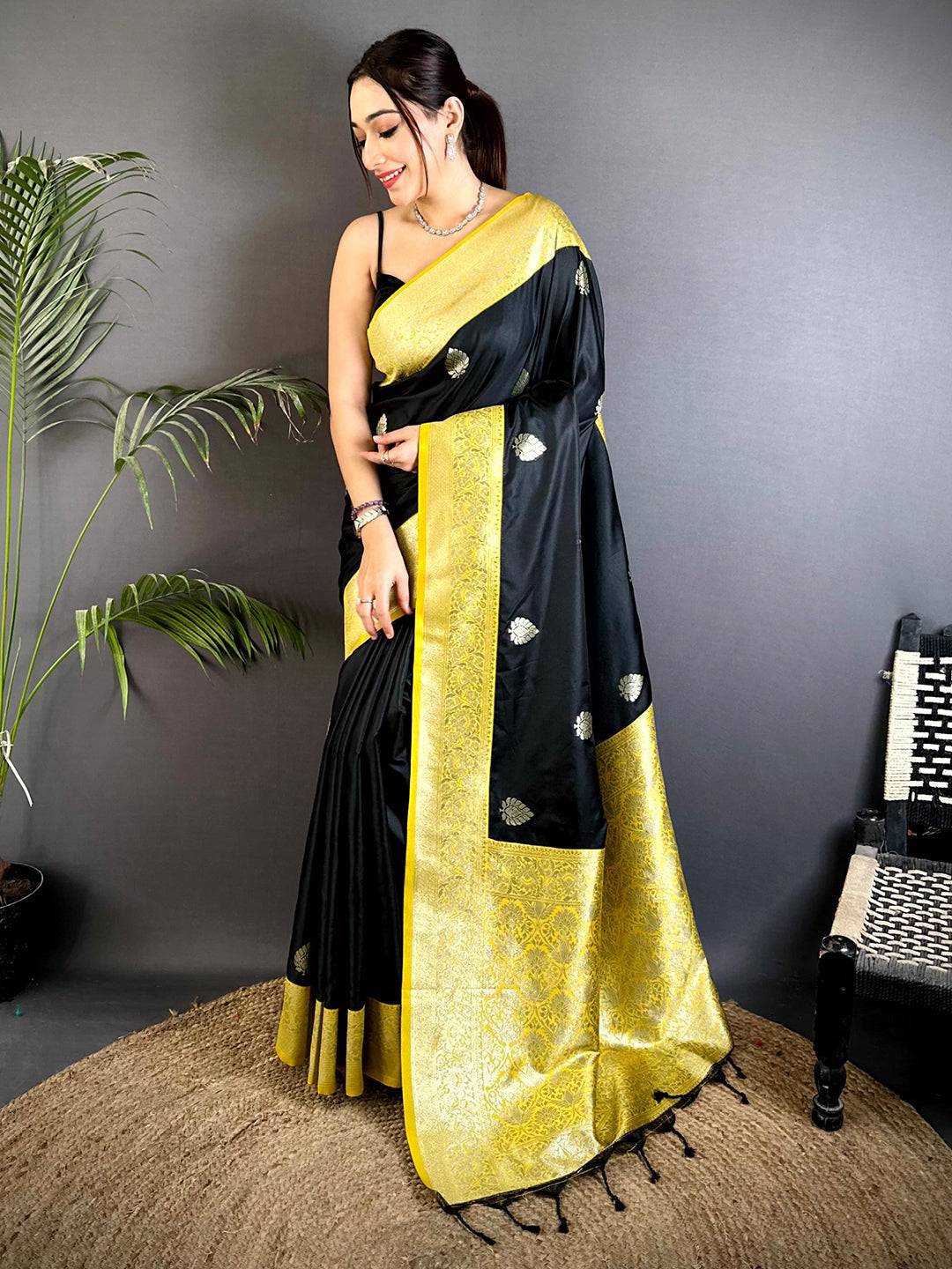 Black Gadwal Weave Soft Silk Saree