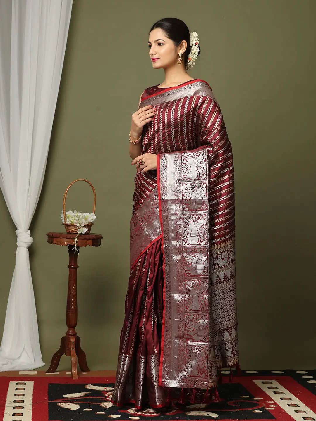 Striped Woven Design Zari Silk Blend Banarasi Saree