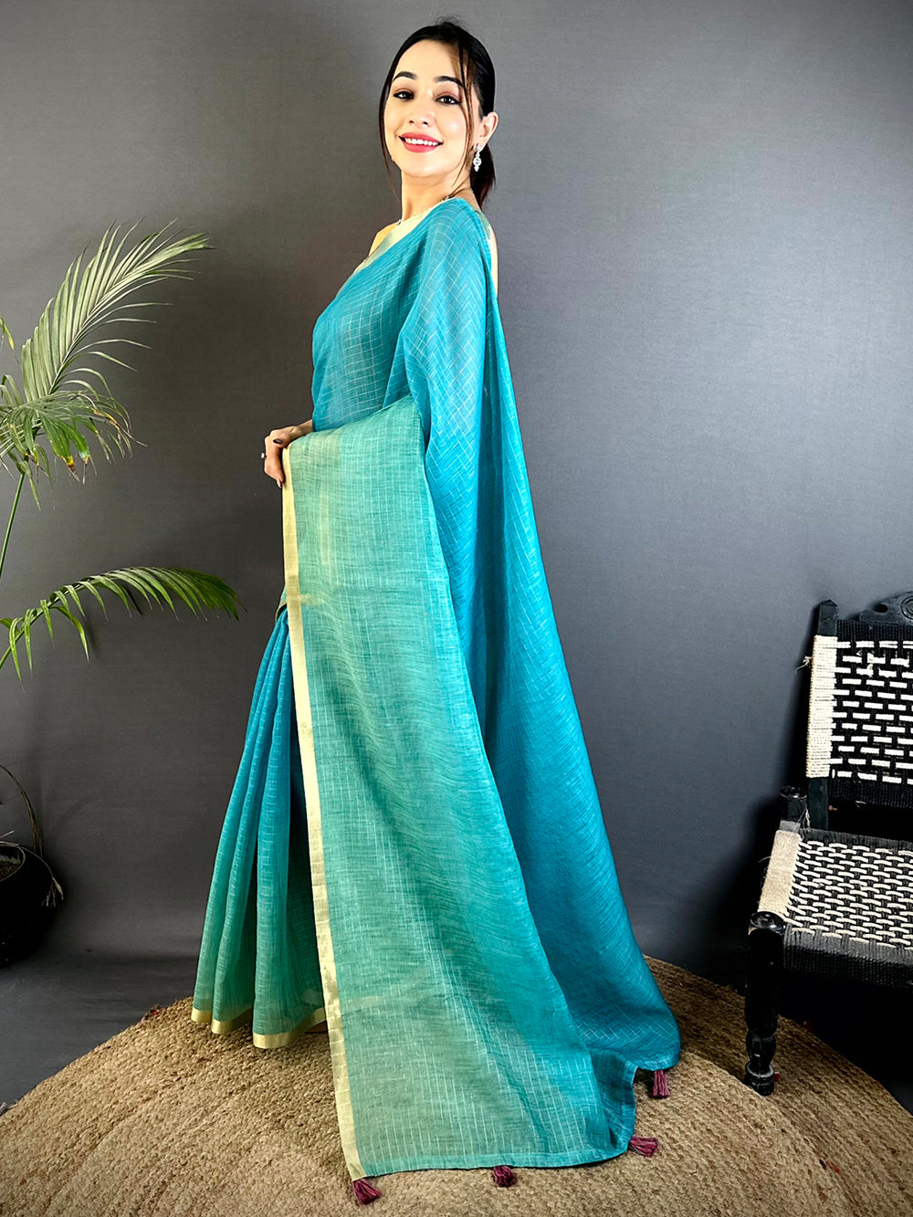 Regal Self Chex Linen Zari Saree