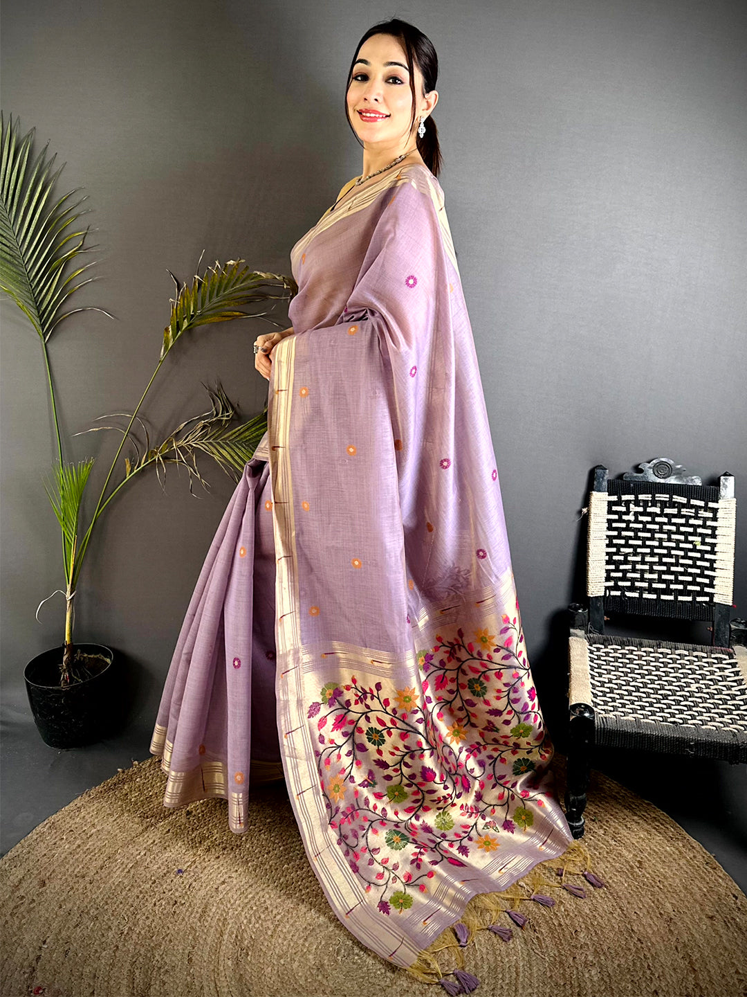Aura Lavender Minakari Butti Linen Saree