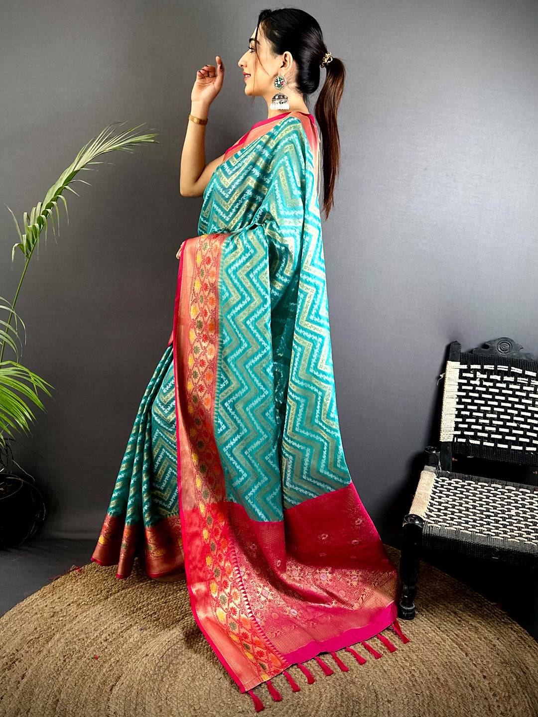 Rama Banarasi Zic Zac Katan Silk Saree