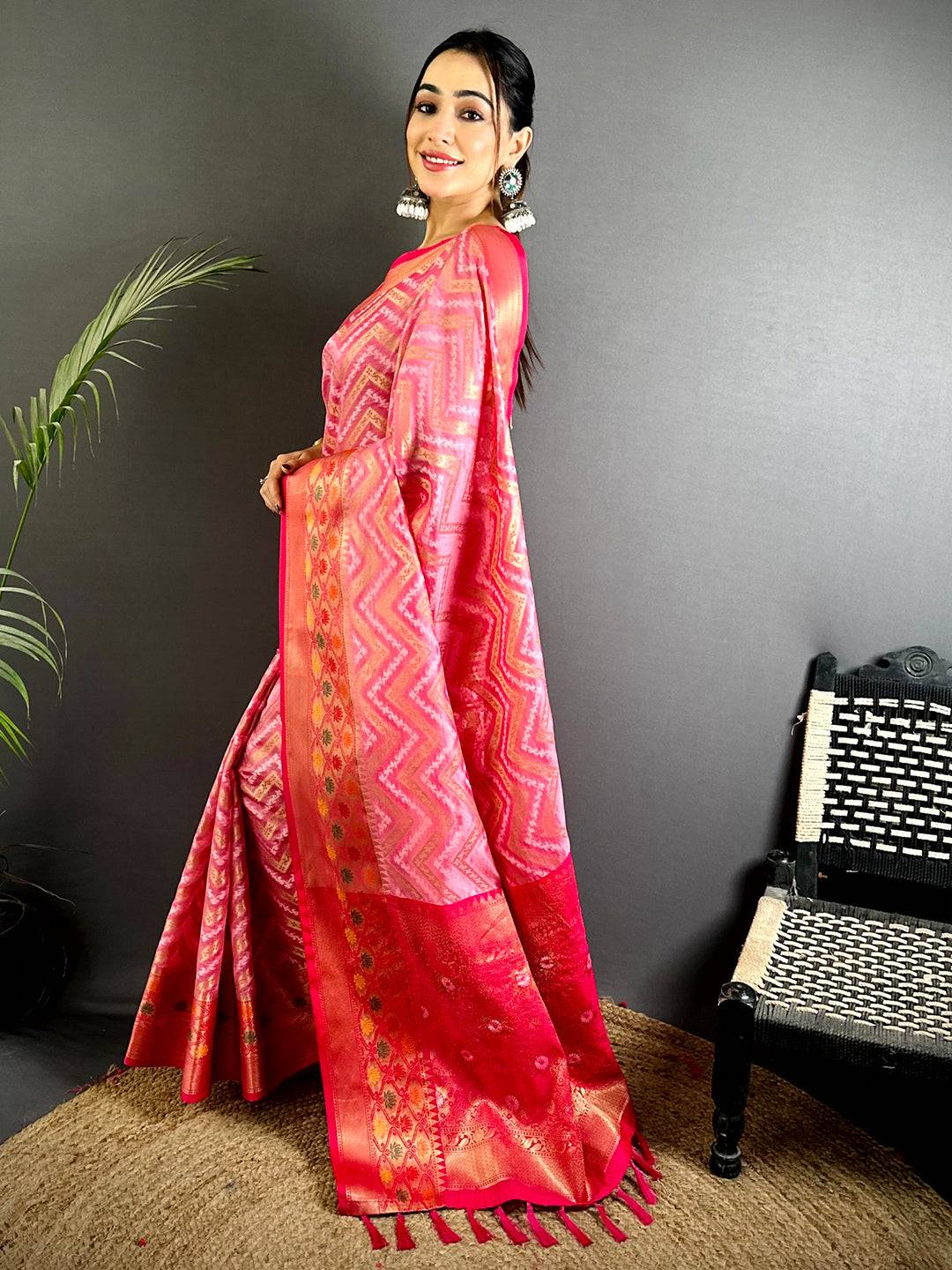 Baby Pink Banarasi Zic Zac Katan Silk Saree