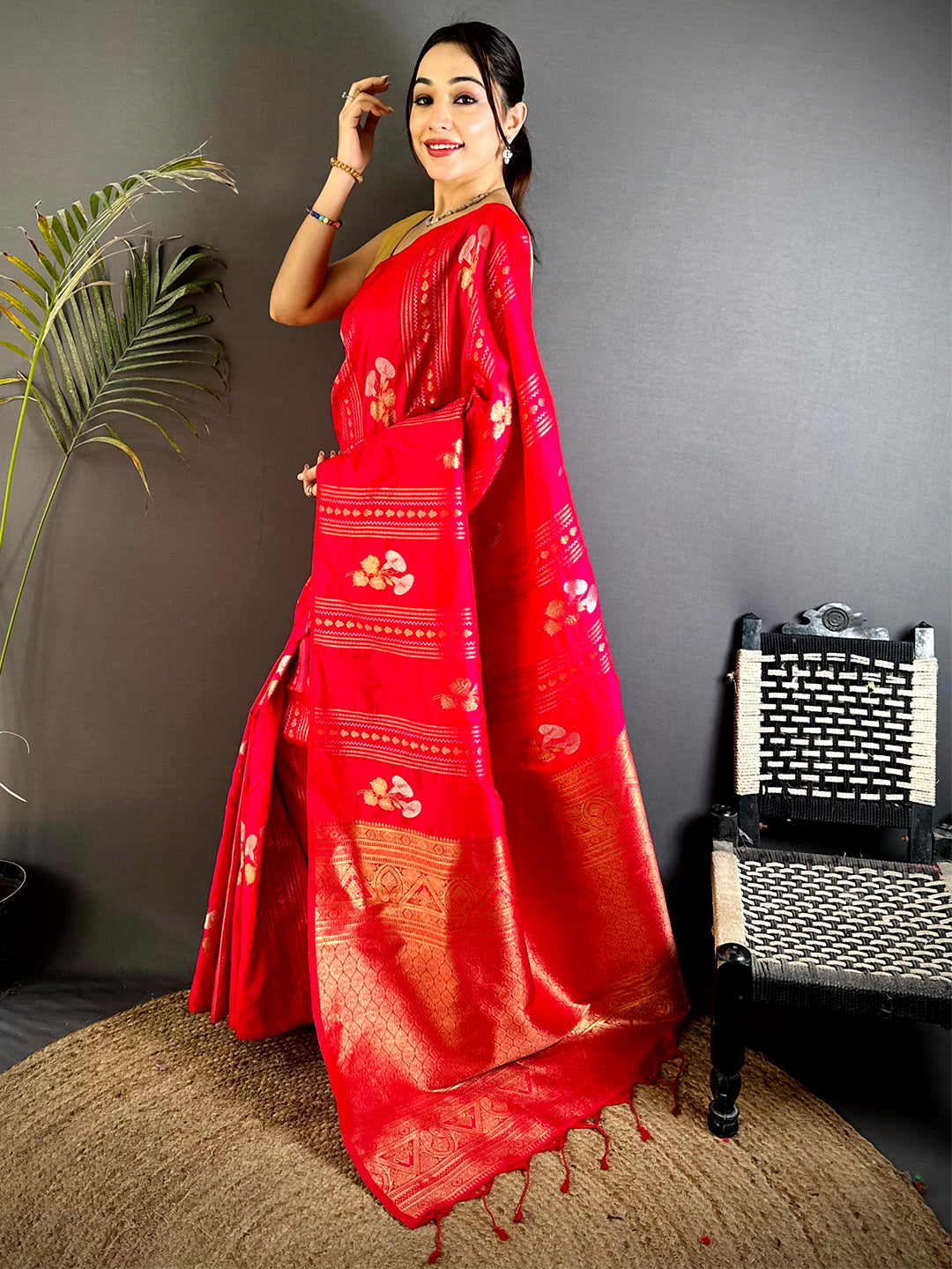 Red Sona Chandi Striped Silk Saree