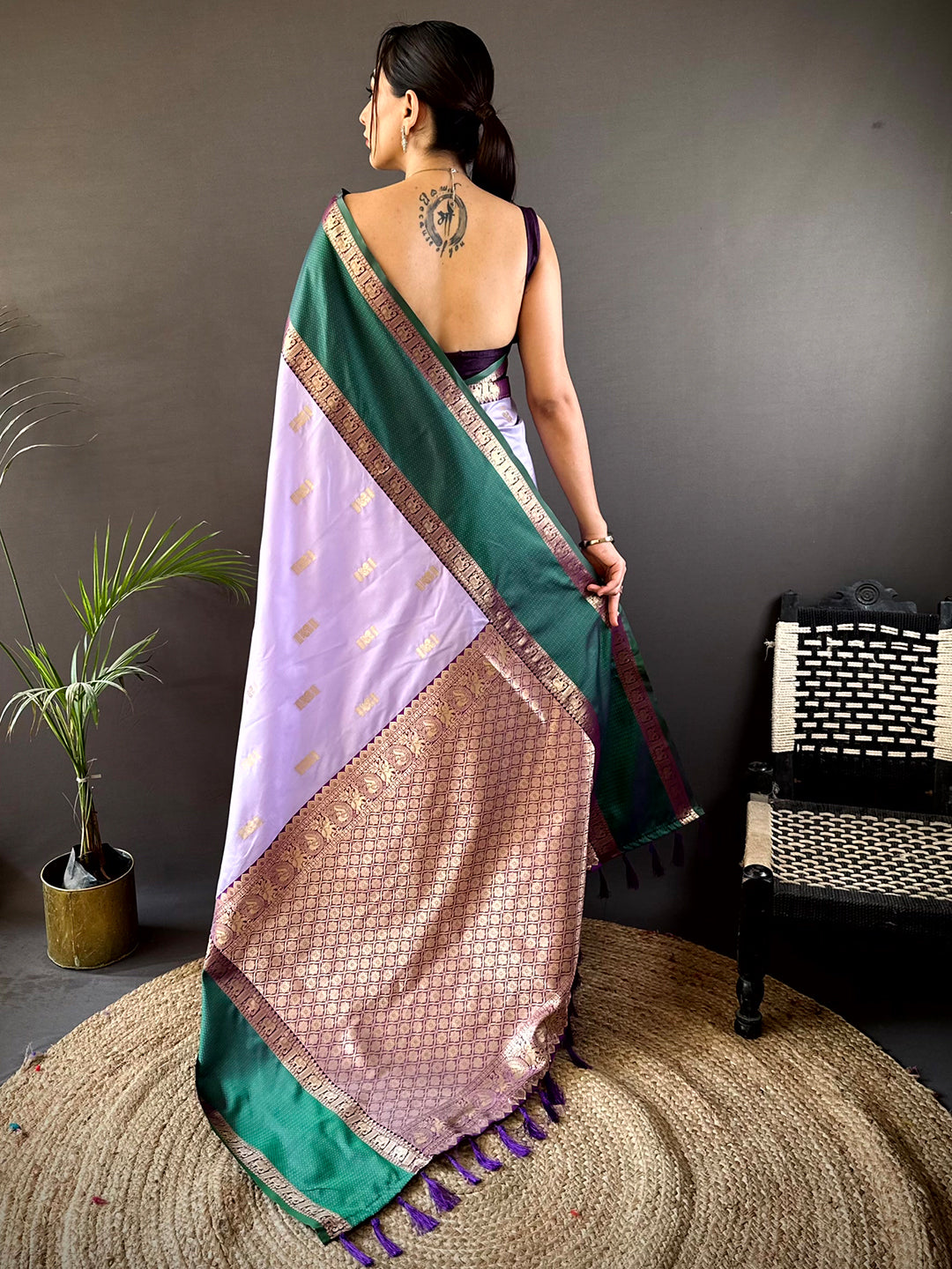 Lavender Gadhwal Pure Soft Silk Saree
