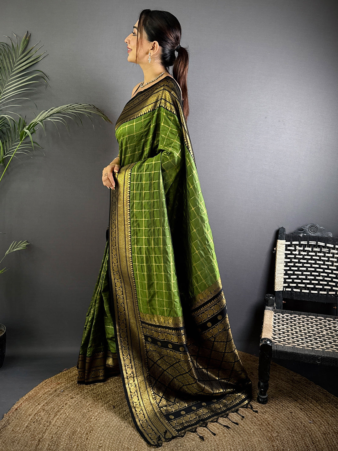Green Self Chex Soft Silk Saree