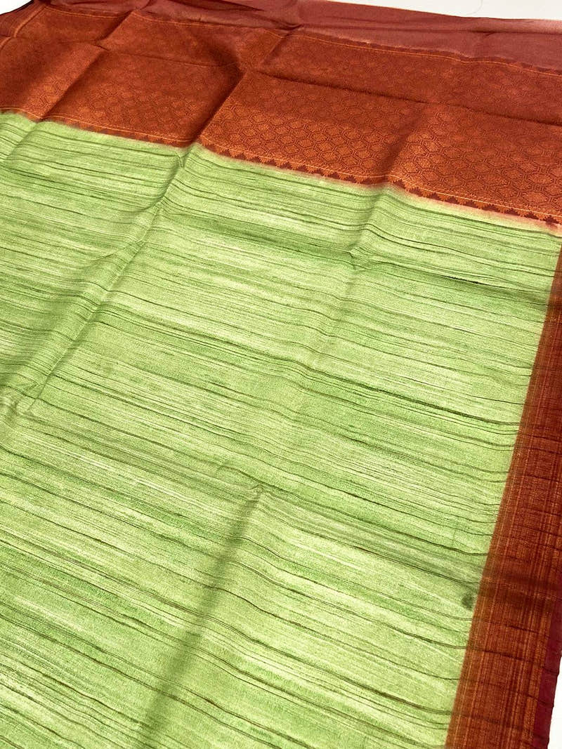 Parrot Green Tussar Ghicha Print Saree
