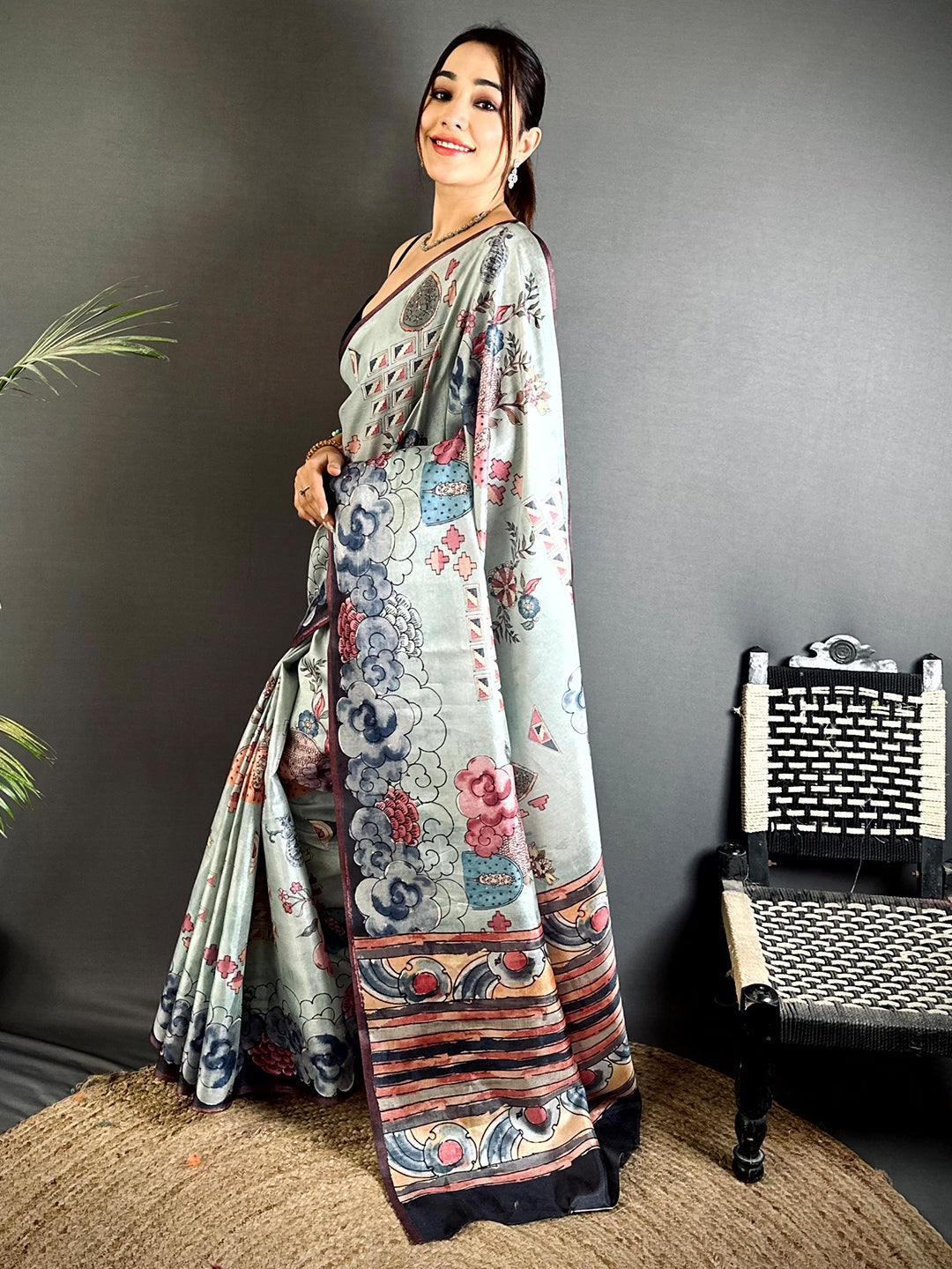 Stylish Floral Kalamkari Tussar Saree